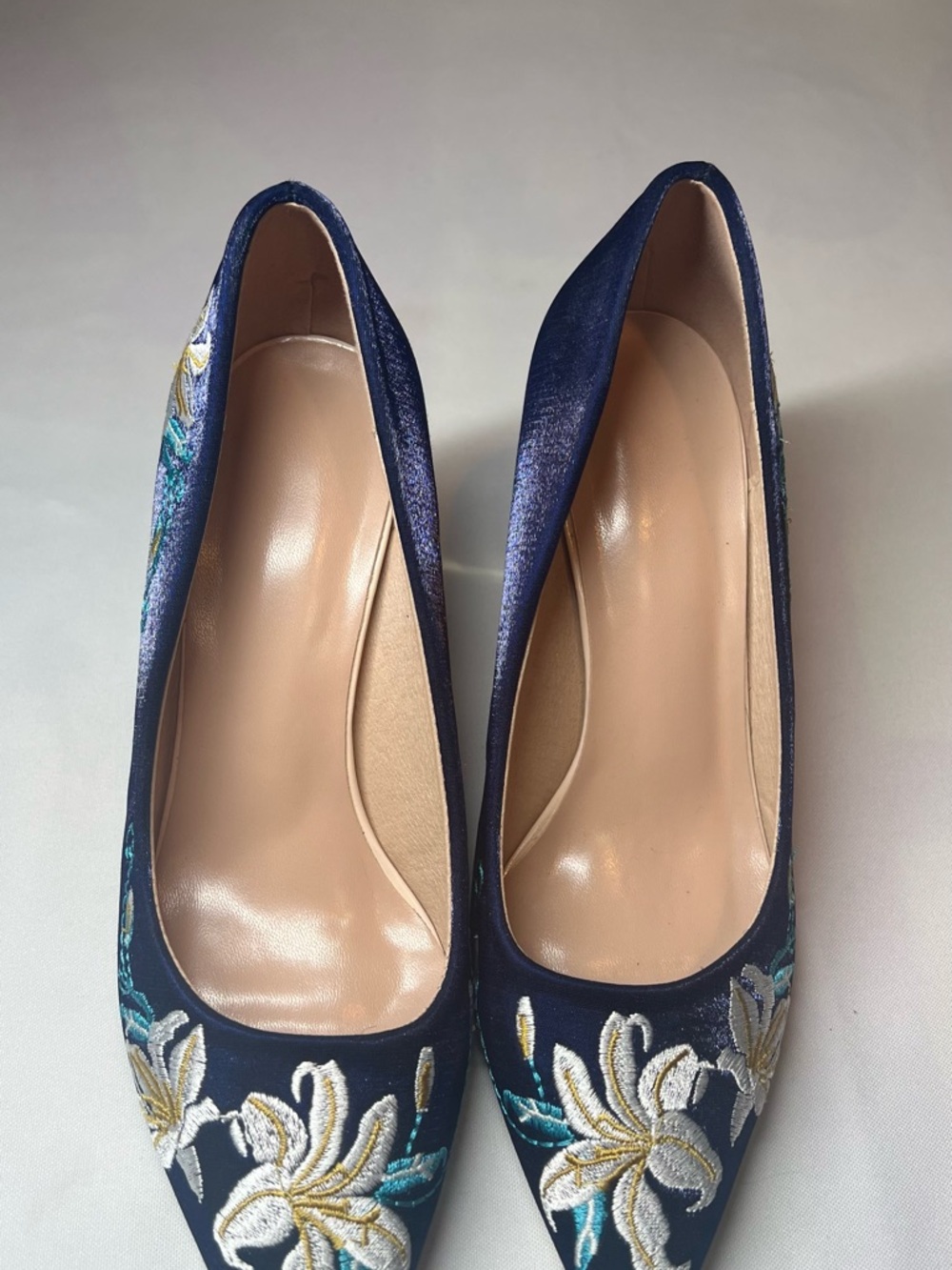Embroidered Navy Pointed Toe Women's Pumps